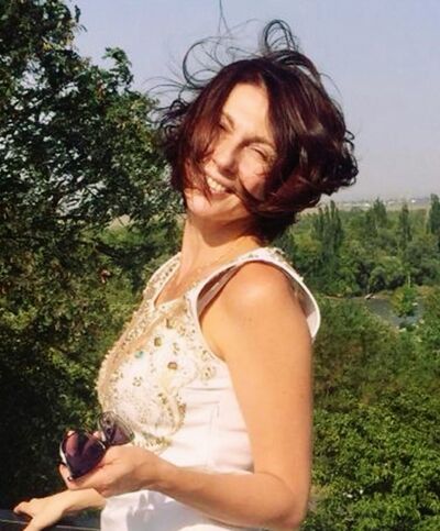  --,   , 49 ,   c 