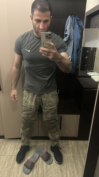  ,   Armen, 38 ,   ,   , 