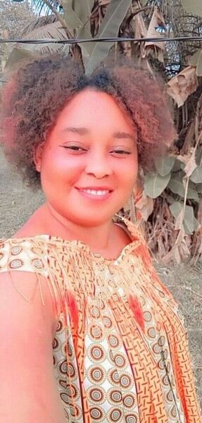  ,   Rose, 32 ,   ,   
