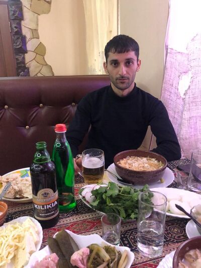  ,   Garik, 37 ,   ,   