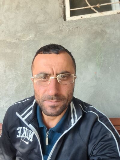  ,   Arman, 34 ,   ,   