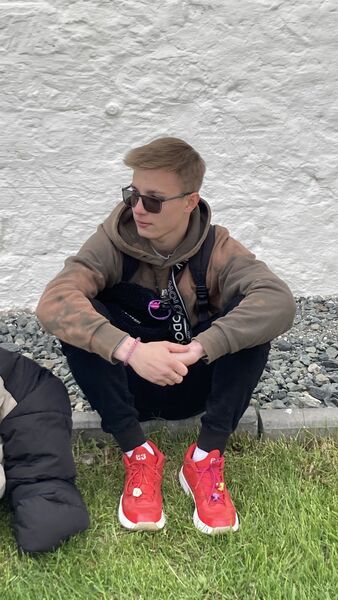  ,   Ruslan, 20 ,   ,   