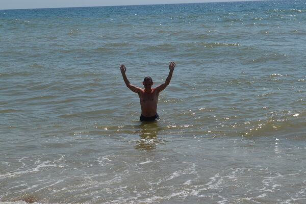  ,   Maks, 47 ,   ,   , c 