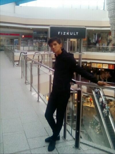  ,   Boburmirzo, 25 ,   ,   , c 