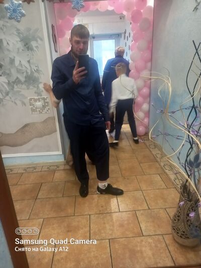  ,   EVGENII, 36 ,   ,   , c 
