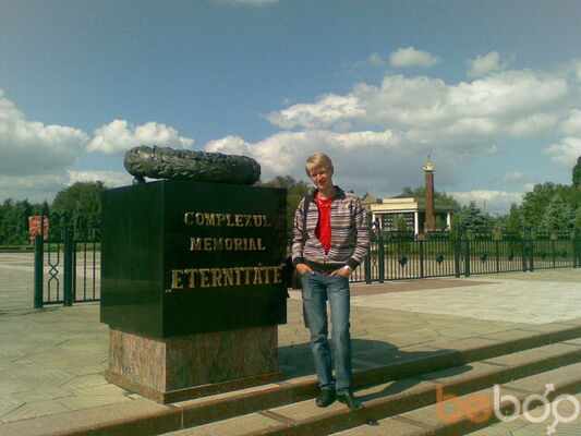  ,   Strayker, 36 ,  