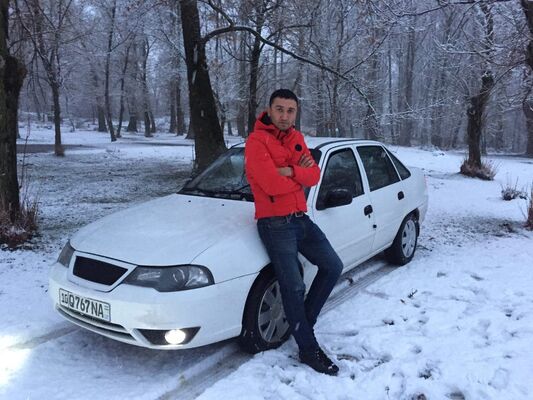  ,   Akxmedov  T, 31 ,   ,   , c 