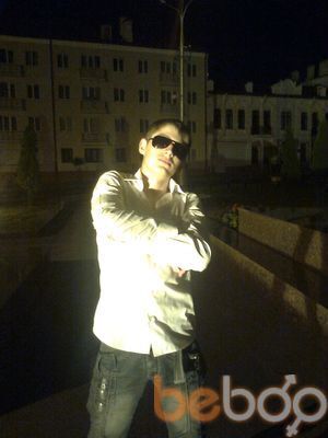  ,   Vadim, 32 ,   