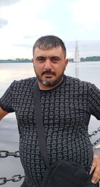   ,   Arman, 40 ,   c 