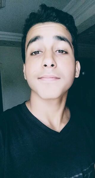  ,   Khalifa, 24 ,   ,   , c 