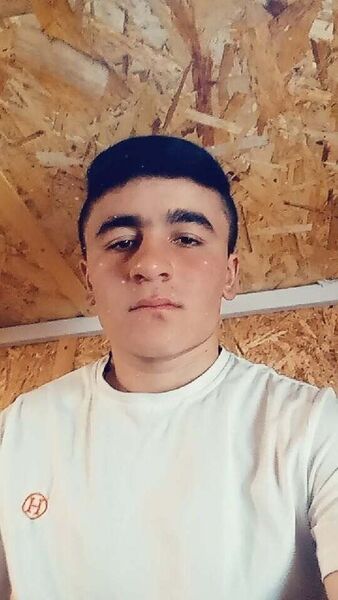  ,   Adbullo, 21 ,   ,   