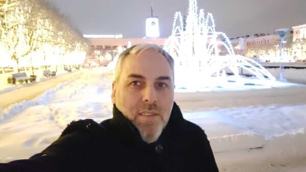  ,   Ruslan, 43 ,   ,   