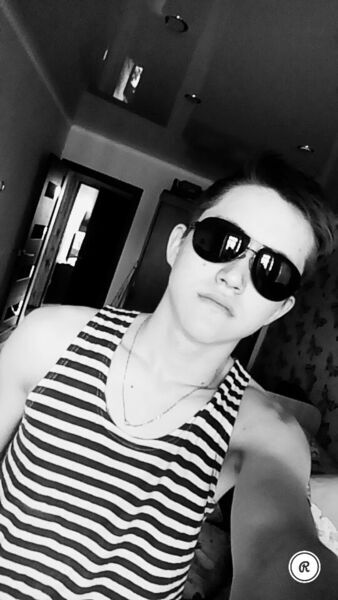  ,   Denis, 26 ,   ,   , c 