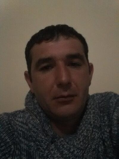  ,   Hovo, 38 ,  