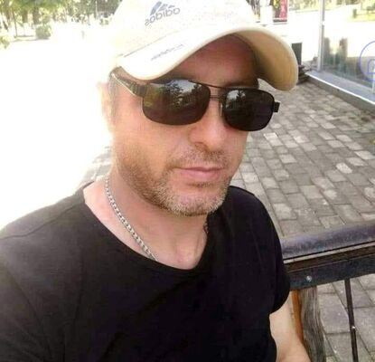  ,   Mersedesi, 44 ,   ,   
