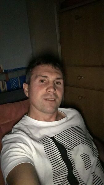  Frankfurt am Main,   , 46 ,     , c , 