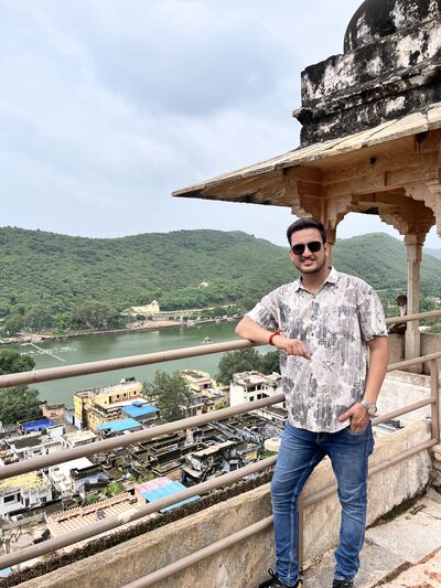  ,   Suyash, 24 ,   ,   