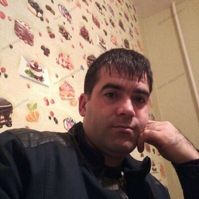  ,   Akram, 38 ,   c 