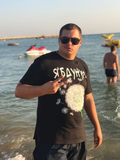  ,   Alexander, 32 ,   ,   , c 