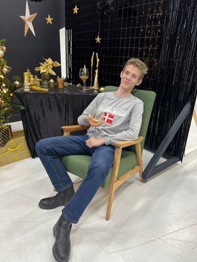  ,   , 20 ,   , 