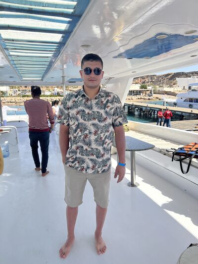  ,   MD, 28 ,   ,   