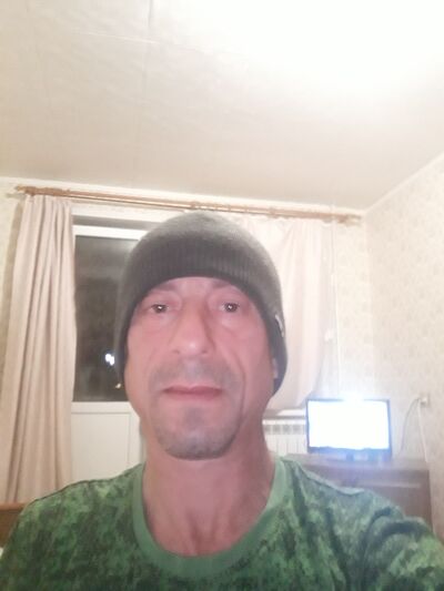  ,   Dragan, 52 ,  