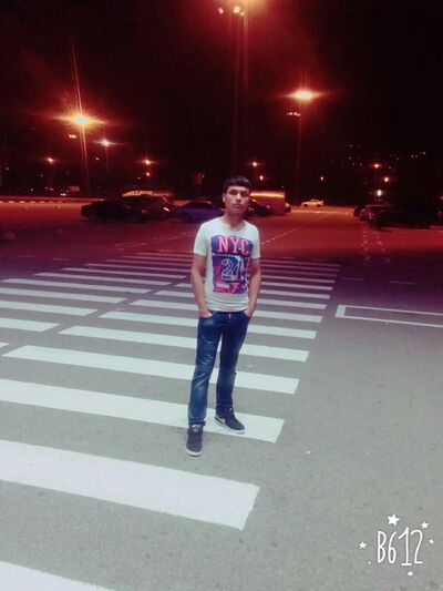  ,   Aziz, 28 ,   ,   