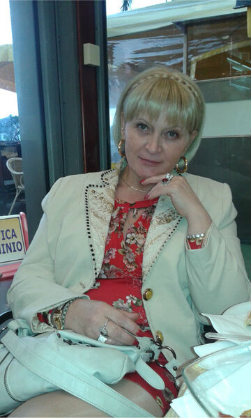  ,   Scarllet, 61 ,     , c 