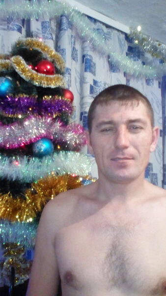  ,   Pavel, 39 ,  