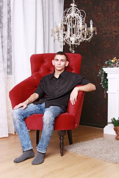  ,   Maksim, 32 ,     , c , 