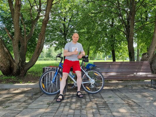  ,   Alex, 51 ,   c 