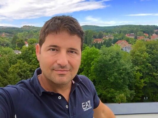  ,   Olivier, 46 ,   ,   