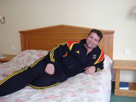  ,   Jurij, 47 ,   ,   , c 