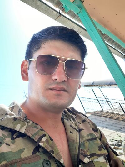  ,   Akbar, 33 ,   ,   , c , 