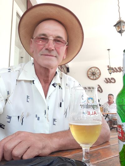  Husi,   Tony, 61 ,   ,   , c 