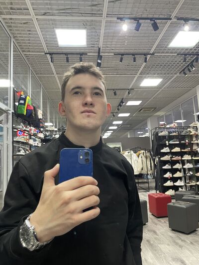  ,   Ruslan, 22 ,   ,   