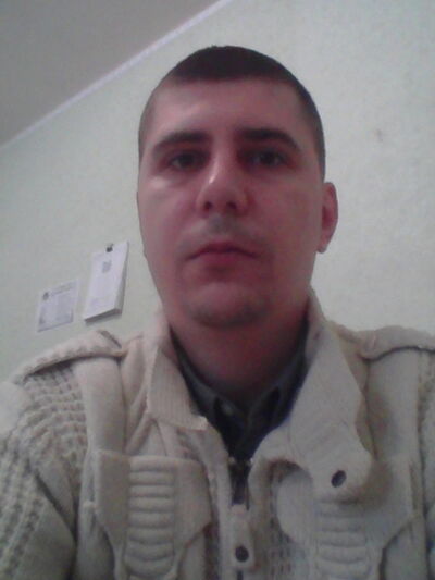  ,   Anatolii, 33 ,  