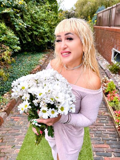  Leer,   Natali, 52 ,     , c 