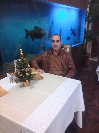  ,   Artur, 40 ,   ,   , c 