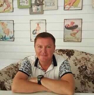  17011233  Anton, 42 ,    