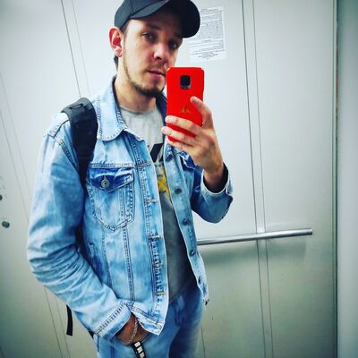  ,   Alex, 29 ,   c , 