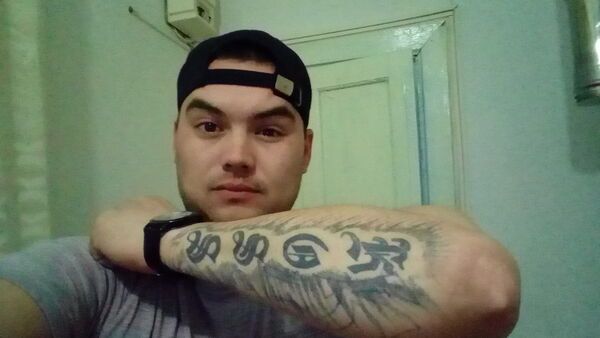  ,    9058944643, 37 ,   