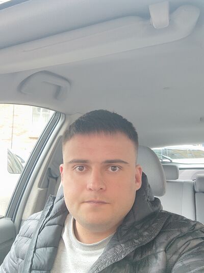  ,   Artur, 27 ,     , c 