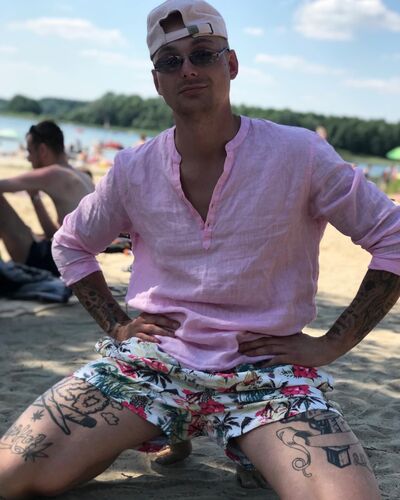  Bielany Wroclawskie,   Sergei, 28 ,   ,   