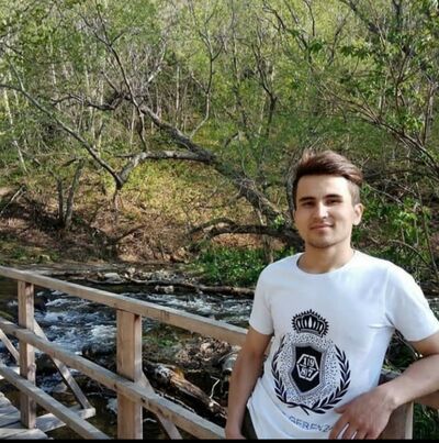  -,   Bek, 32 ,   ,   , c , 