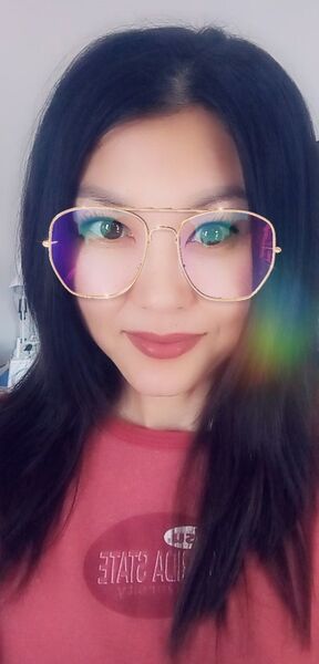  ,   Ainura, 39 ,   ,   , c 