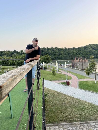  ,   Gruzin, 33 ,   ,   , c , 