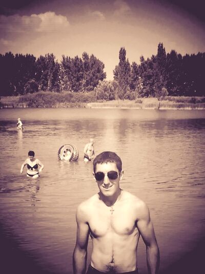  ,   Lukas, 32 ,   ,   , c , 