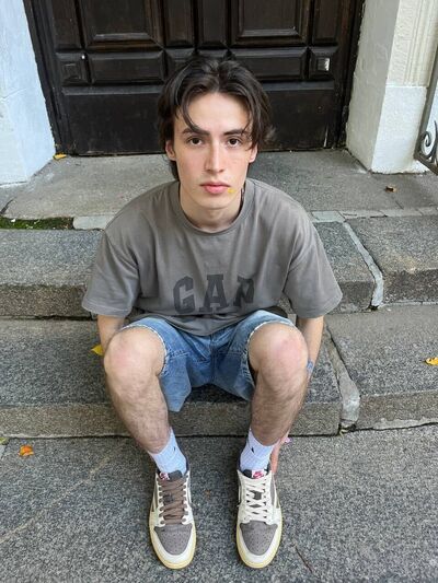  ,   Vasily, 21 ,   ,   