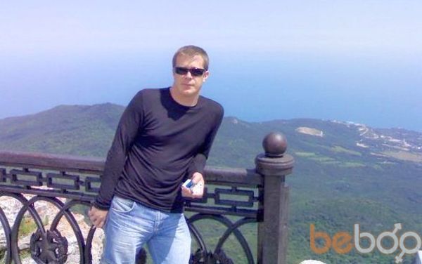  ,   Tom, 43 ,   
